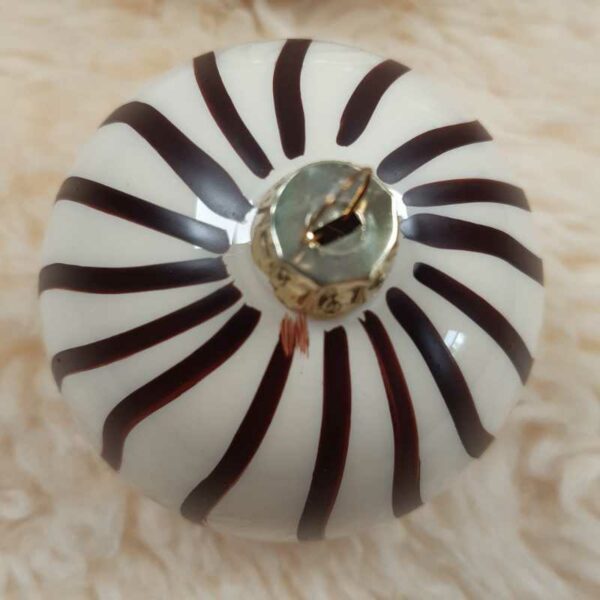 4 boules en verre Lignes marron – Image 2