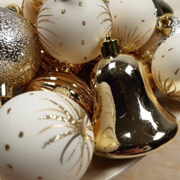 Lot de 17 boules crème – Image 3